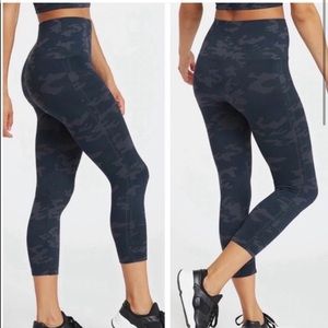 Spanx camo leggings look at me now size medium